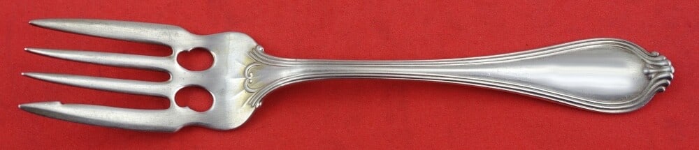 Towle Paul Revere Sterling Silver Salad Fork with Closed Holes 5 3/4": Towle Paul Revere Sterling Silver Salad Fork with Closed Holes 5 3/4" This exquisite salad fork from the renowned Paul Revere pattern by Towle features a sleek design with two closed pierced holes, me