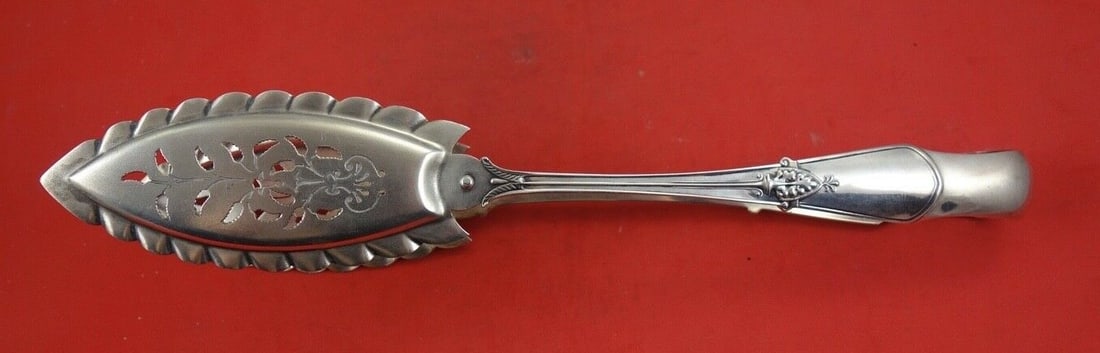 Gorham Swiss Sterling Silver Asparagus Serving Tongs 11": Gorham Swiss Sterling Silver Asparagus Serving Tongs 11" Elevate your dining experience with this exquisite Sterling Silver Asparagus Serving Tong by Gorham. Crafted in the elegant Swiss pattern, this