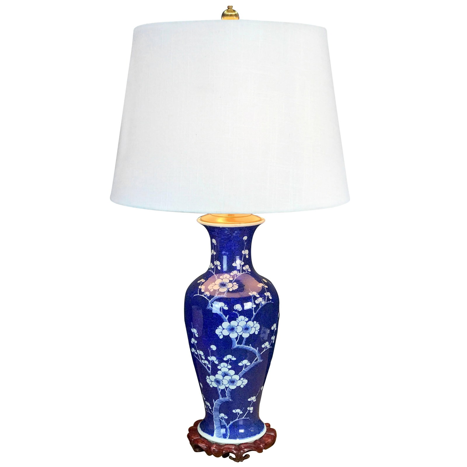 Chinese Export Prunus Vase Lamp Early 20th Century Porcelain Wood 24 in: Chinese Export Prunus Vase Lamp Early 20th Century Porcelain Wood 24 in Enhance your home decor with this exquisite Chinese Export prunus vase, now beautifully transformed into a lamp. This early 20th
