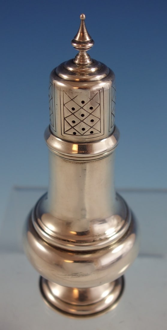 Frank Whiting Sterling Silver Salt Shaker 814 5 1/8 Inch: Frank Whiting Sterling Silver Salt Shaker 814 5 1/8 Inch Enhance your dining experience with this exquisite Frank Whiting sterling silver salt shaker, elegantly crafted with a classic design. Standing