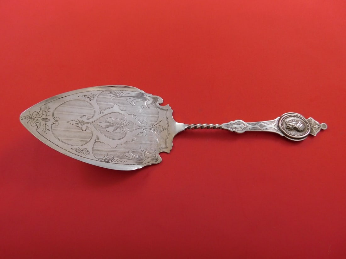 Newell Harding Medallion Sterling Silver Pie Server Engine Turned 9 1/8 Inch (1 of 3)