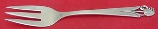 Frank Smith Woodlily Sterling Silver 3-Tine Salad Fork 6 7/8": Frank Smith Woodlily Sterling Silver 3-Tine Salad Fork 6 7/8" This exquisite salad fork features a timeless design in the Woodlily pattern by Frank Smith. Crafted from high-quality sterling silver, th