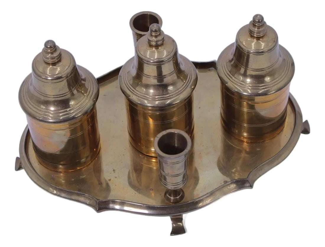 Mottahedeh Winterthur brass desk set with candle holder (1 of 10)