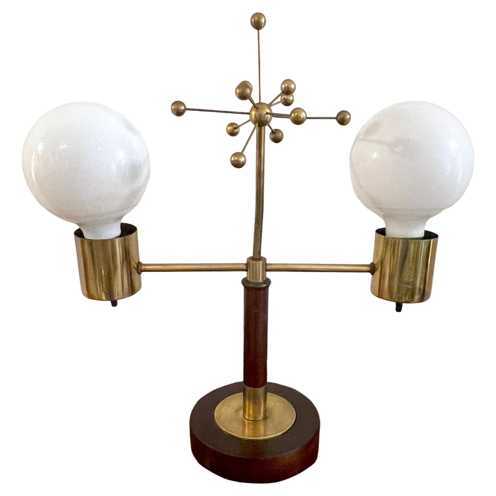 Mid Century Italian Brass and Hardwood Atomic Style Table Lamp: Mid Century Italian Brass and Hardwood Atomic Style Table Lamp This Italian mid-century lamp from the 1950s features a distinctive 'Atomic' design, crafted with a central brass sculpture resembling an