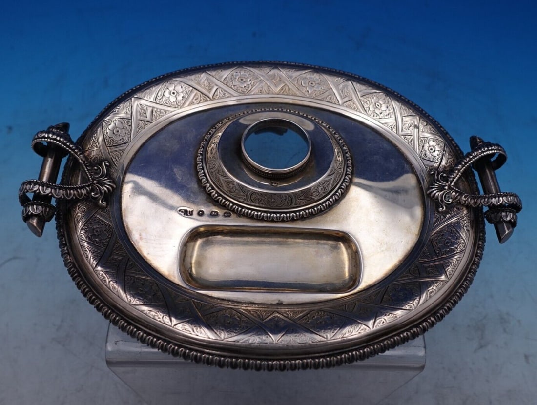 George Unite Sterling Silver Inkwell Tray with Floral Design: George Unite Sterling Silver Inkwell Tray with Floral Design This exquisite sterling silver tray by George Unite is designed for an inkwell, showcasing a footed structure and elegant diapering border 
