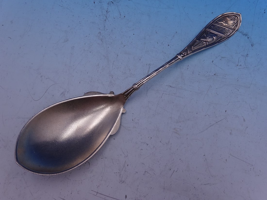 Whiting Sterling Silver Victorian Berry Spoon Japanese Pattern 8 7/8": Whiting Sterling Silver Victorian Berry Spoon Japanese Pattern 8 7/8" This exquisite serving spoon by Whiting Manufacturing Company features a stunning stippled bowl and is crafted from high-quality s