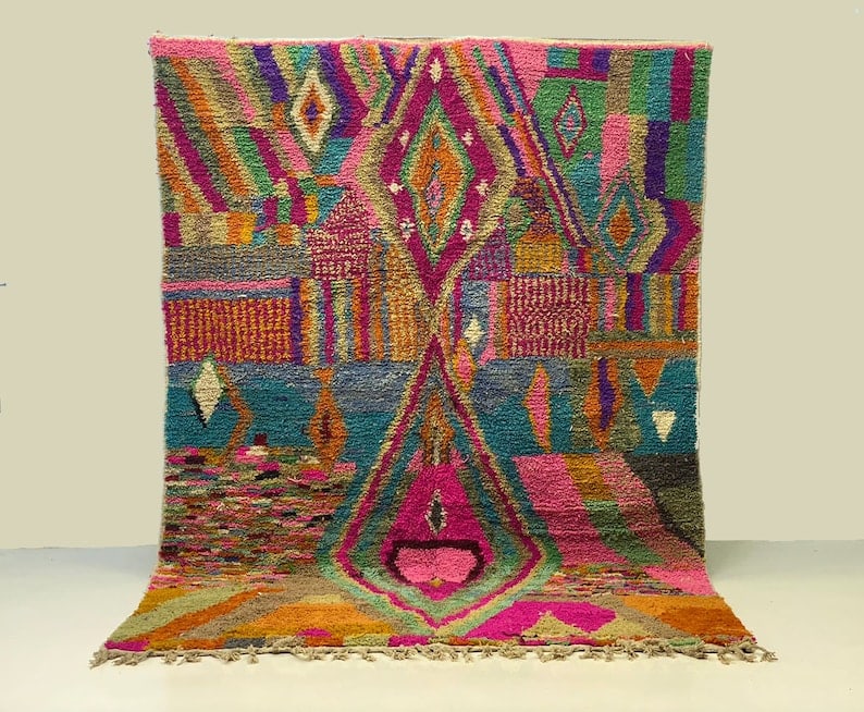 Authentic Handwoven Berber Rug 100% Sheep Wool Morocco 8 x 5 Feet: Authentic Handwoven Berber Rug 100% Sheep Wool Morocco 8 x 5 Feet Transform your space with this stunning authentic rug, meticulously handwoven in the Atlas Mountains by skilled Berber women weavers. 