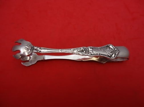 International Sterling Silver Edgewood Sugar Tong 4 3/4" Monogrammed Serving Piece: International Sterling Silver Edgewood Sugar Tong 4 3/4" Monogrammed Serving Piece This Edgewood sugar tong by International is a classic piece of sterling silver servingware, measuring 4 3/4 inches. 