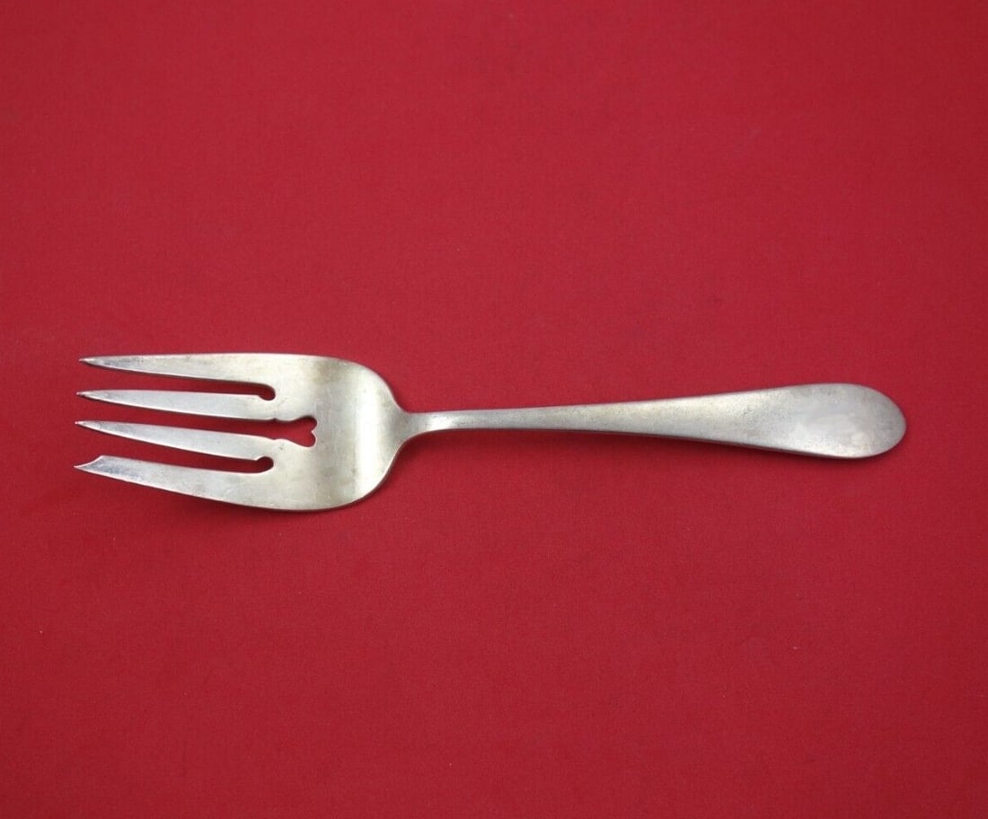 Gorham Puritan Sterling Silver 8 inch Cold Meat Serving Fork: Gorham Puritan Sterling Silver 8 inch Cold Meat Serving Fork This exquisite serving fork from the renowned Gorham brand features a classic Puritan pattern, making it a timeless addition to any silverw