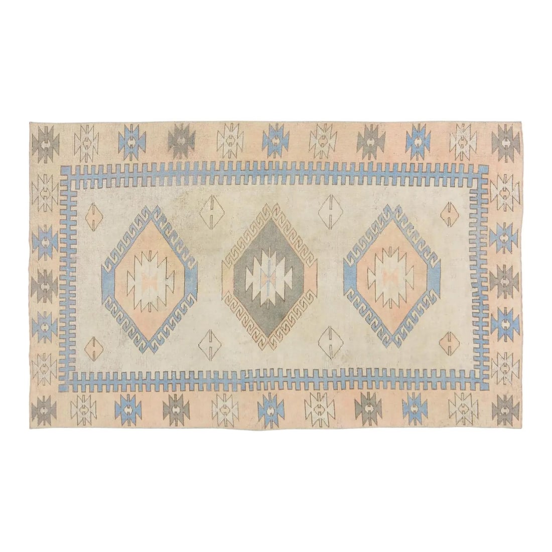 Traditional Wool Area Rug Hand Knotted Vintage 4'10 x 8' Tan: Traditional Wool Area Rug Hand Knotted Vintage 4'10 x 8' Tan This vintage hand-knotted wool rug features traditional craftsmanship and a versatile design that complements both classic and contemporary