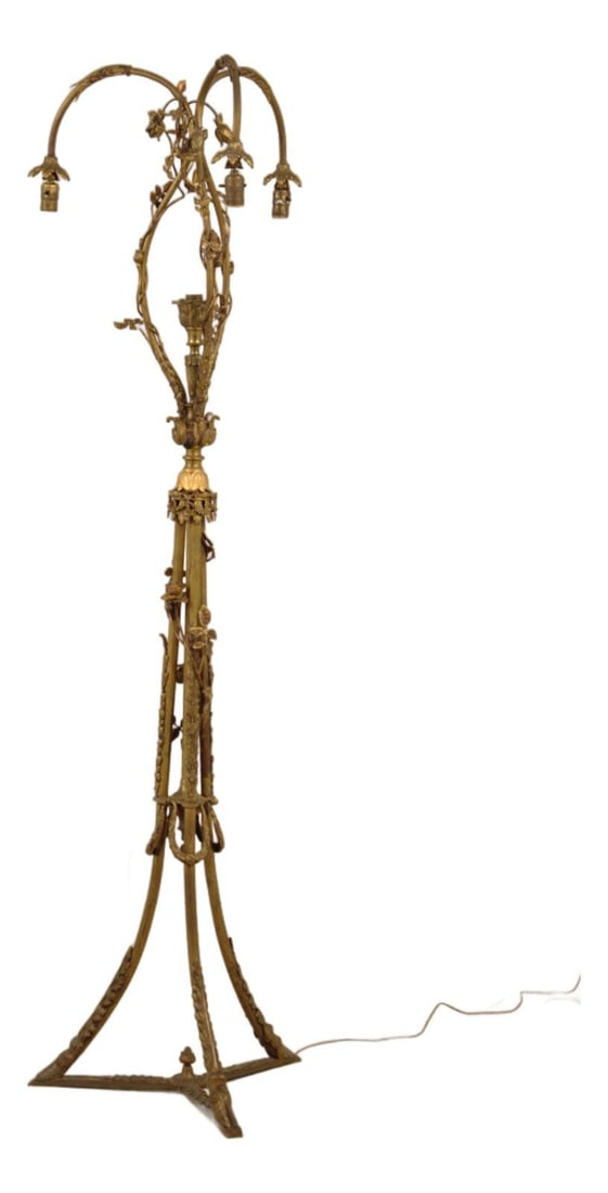 Ornate 1930s Bronze Floor Lamp With Hoof Feet Art Nouveau Style 75.5 Inch: Ornate 1930s Bronze Floor Lamp With Hoof Feet Art Nouveau Style 75.5 Inch This is an ornate Art Nouveau style floor lamp crafted from heavy bronze, dating to the 1930s. It features distinctive hoof fe