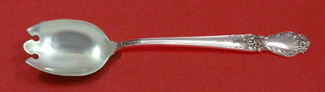 International Silver Brocade Sterling Silver Dessert Fork 6 Inch: International Silver Brocade Sterling Silver Dessert Fork 6 Inch This exquisite dessert fork is part of the Brocade pattern by International Silver. Crafted from high-quality sterling silver, this 6-i