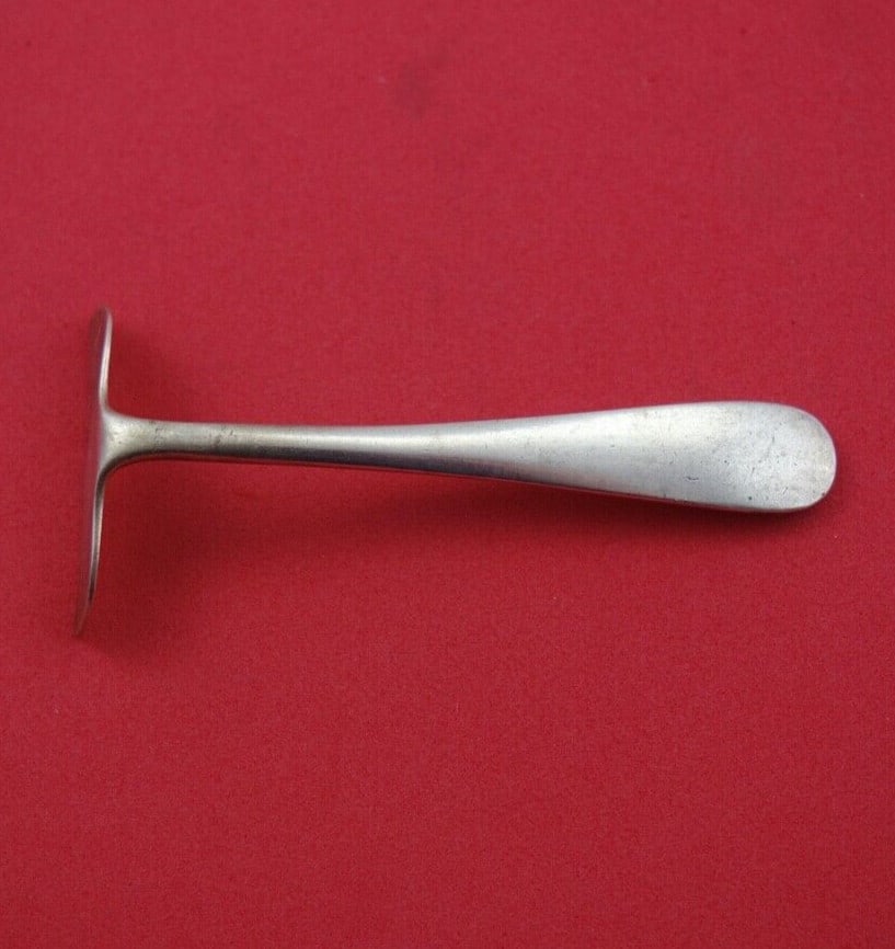 Kirk Sterling Silver Baby Food Pusher Old Maryland Plain 3 1/4 in (1 of 2)