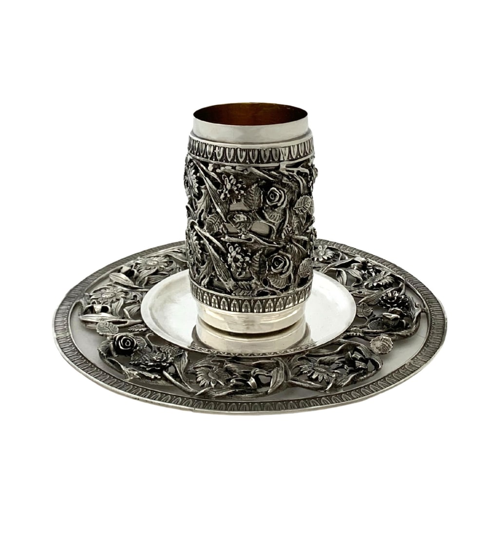 Handmade Italian 925 Sterling Silver Floral Cup & Tray Set: Handmade Italian 925 Sterling Silver Floral Cup & Tray Set Discover the elegance of this Fine Italian 925 Sterling Silver handmade Cup and Tray set. Crafted in Italy, this exquisite set features intri