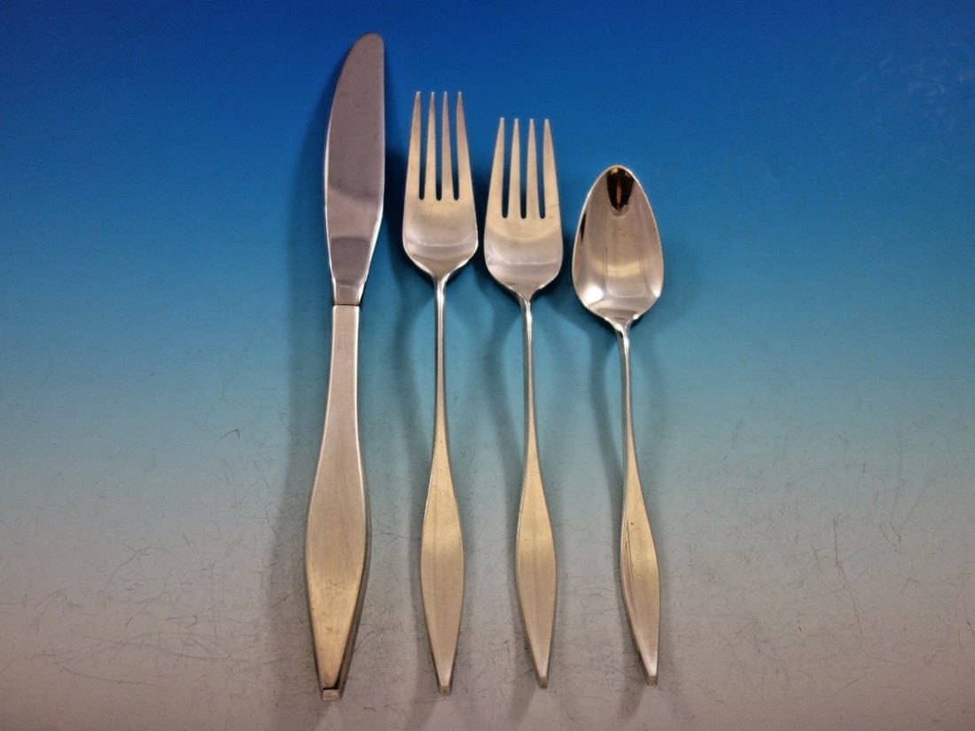 Lark Sterling Silver Flatware Set by Reed & Barton 26 Pieces (1 of 5)
