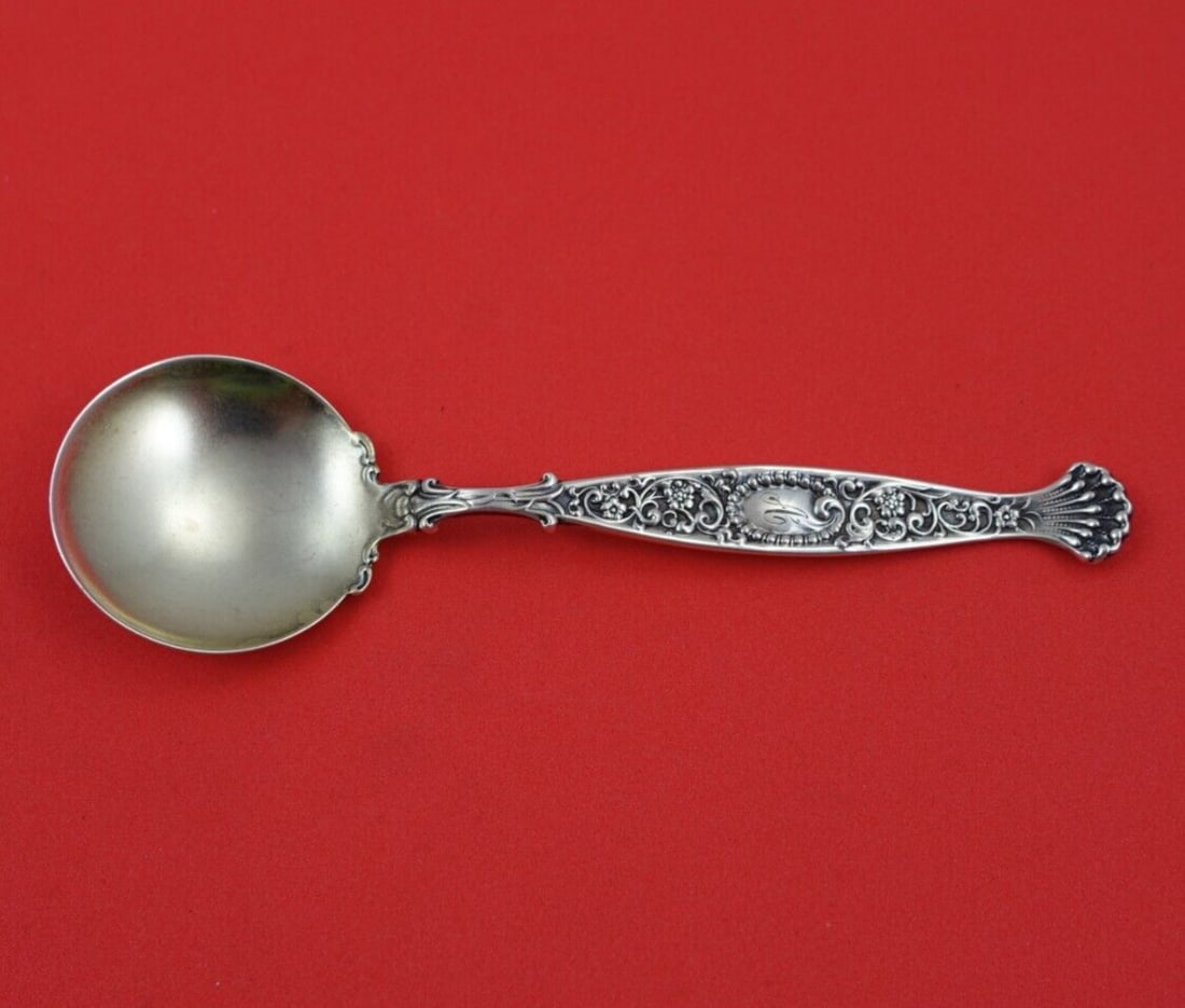 Whiting Hyperion Sterling Silver Bouillon Spoon Lightly Gold Washed 5": Whiting Hyperion Sterling Silver Bouillon Spoon Lightly Gold Washed 5" Experience elegance with this Hyperion by Whiting Sterling Silver Bouillon Spoon. Crafted from high-quality sterling silver, this