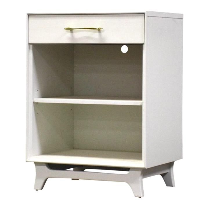 Mid Century Modern White Nightstand by RWAY with Brass Pull: Mid Century Modern White Nightstand by RWAY with Brass Pull This mid-century modern white nightstand, expertly crafted by RWAY Furniture, features a sleek design complemented by a polished brass drawe