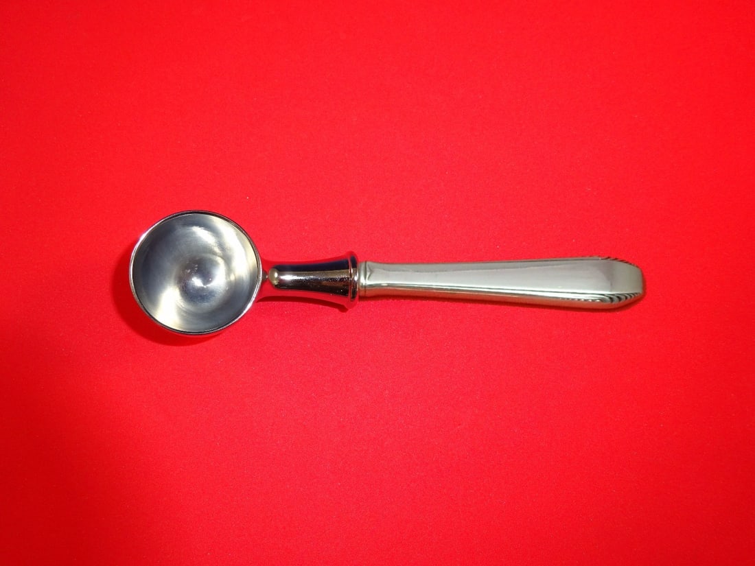 Towle Cascade Sterling Silver Custom Coffee Scoop 6 Inch: Towle Cascade Sterling Silver Custom Coffee Scoop 6 Inch This exquisite coffee scoop, crafted by Towle in the Cascade pattern, is a perfect blend of elegance and functionality. Made from high-quality 