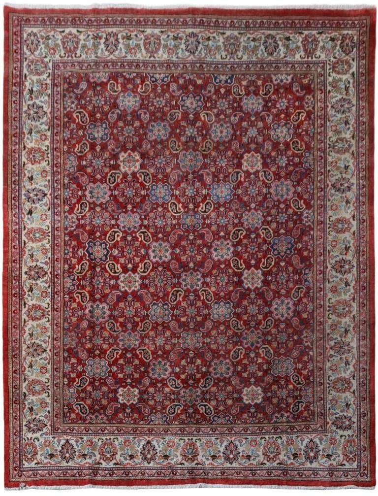 Exquisite 11.6 x 12.6 Persian Mahal Sarouk Rug Handcrafted in Iran: Exquisite 11.6 x 12.6 Persian Mahal Sarouk Rug Handcrafted in Iran Free continental US Shipping Enhance your home with the exquisite Persian Mahal Sarouk Rug, a stunning blend of traditional craftsman