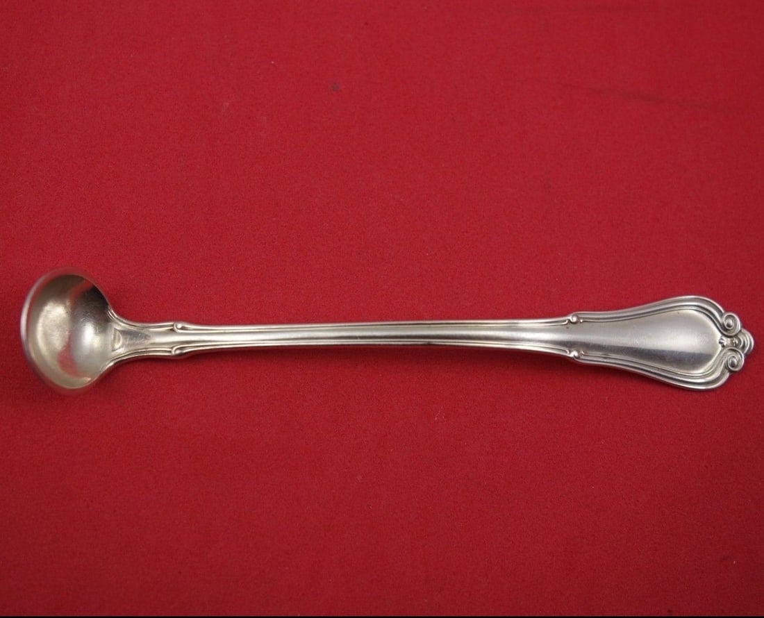 Gorham Villa Norfolk Sterling Silver Mustard Ladle 4 3/8 Inch: Gorham Villa Norfolk Sterling Silver Mustard Ladle 4 3/8 Inch This exquisite mustard ladle is part of the Villa Norfolk pattern by Gorham, crafted from high-quality sterling silver. Measuring 4 3/8 in