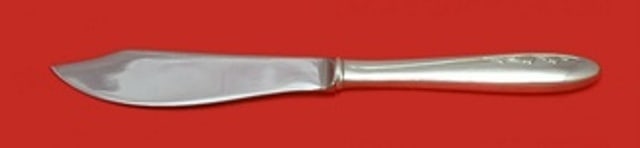 Lunt Spring Serenade Custom Sterling Silver Fish Knife 8 1/4 inches: Lunt Spring Serenade Custom Sterling Silver Fish Knife 8 1/4 inches This exquisite fish knife features a stunning design in the Spring Serenade pattern by Lunt, crafted from high-quality sterling silv