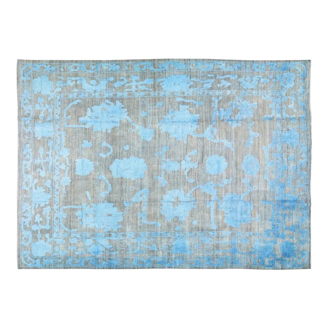 Gray Wool Hand Knotted Rug in Oushak Style 9'10" x 14': Gray Wool Hand Knotted Rug in Oushak Style 9'10" x 14' This contemporary Oushak rug is hand knotted from wool, offering a soft texture and a timeless design. The rug features a gray color palette, mak