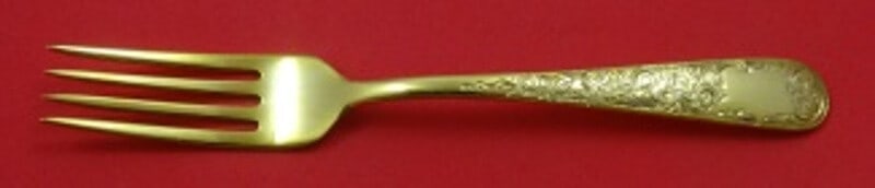 Kirk Old Maryland Engraved Vermeil Sterling Silver Fork 7.25": Kirk Old Maryland Engraved Vermeil Sterling Silver Fork 7.25" This exquisite Old Maryland Engraved Vermeil Fork by Kirk showcases the elegance of early 20th-century flatware. Crafted from sterling sil