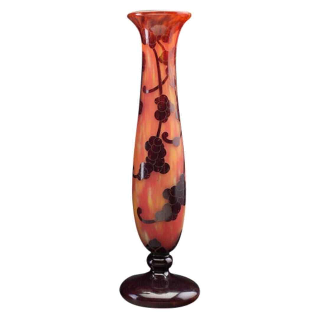 Le Verre Francais Art Deco Red Glass Bud Vase Pair: Le Verre Francais Art Deco Red Glass Bud Vase Pair This pair of Le Verre Francais Perliers vases showcases exquisite Art Deco craftsmanship from France, circa 1920. Each asymmetrical bud vase is made 