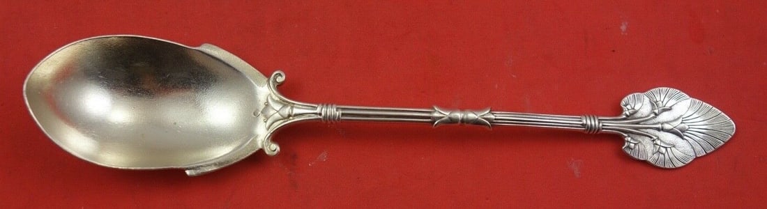 Gorham Lotus Sterling Silver Preserve Spoon Long Handle 7 3/4 Inch: Gorham Lotus Sterling Silver Preserve Spoon Long Handle 7 3/4 Inch This exquisite preserve spoon features a long handle and is crafted from high-quality sterling silver. The spoon is part of the elega