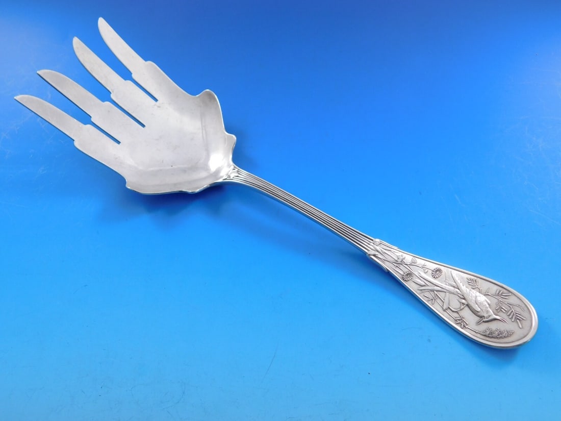 Tiffany & Co Japanese Sterling Silver Serving Fork 9.5 Inch Heirloom: Tiffany & Co Japanese Sterling Silver Serving Fork 9.5 Inch Heirloom This exquisite serving fork from Tiffany & Co. showcases the elegance of the Japanese pattern, crafted from high-quality sterling s