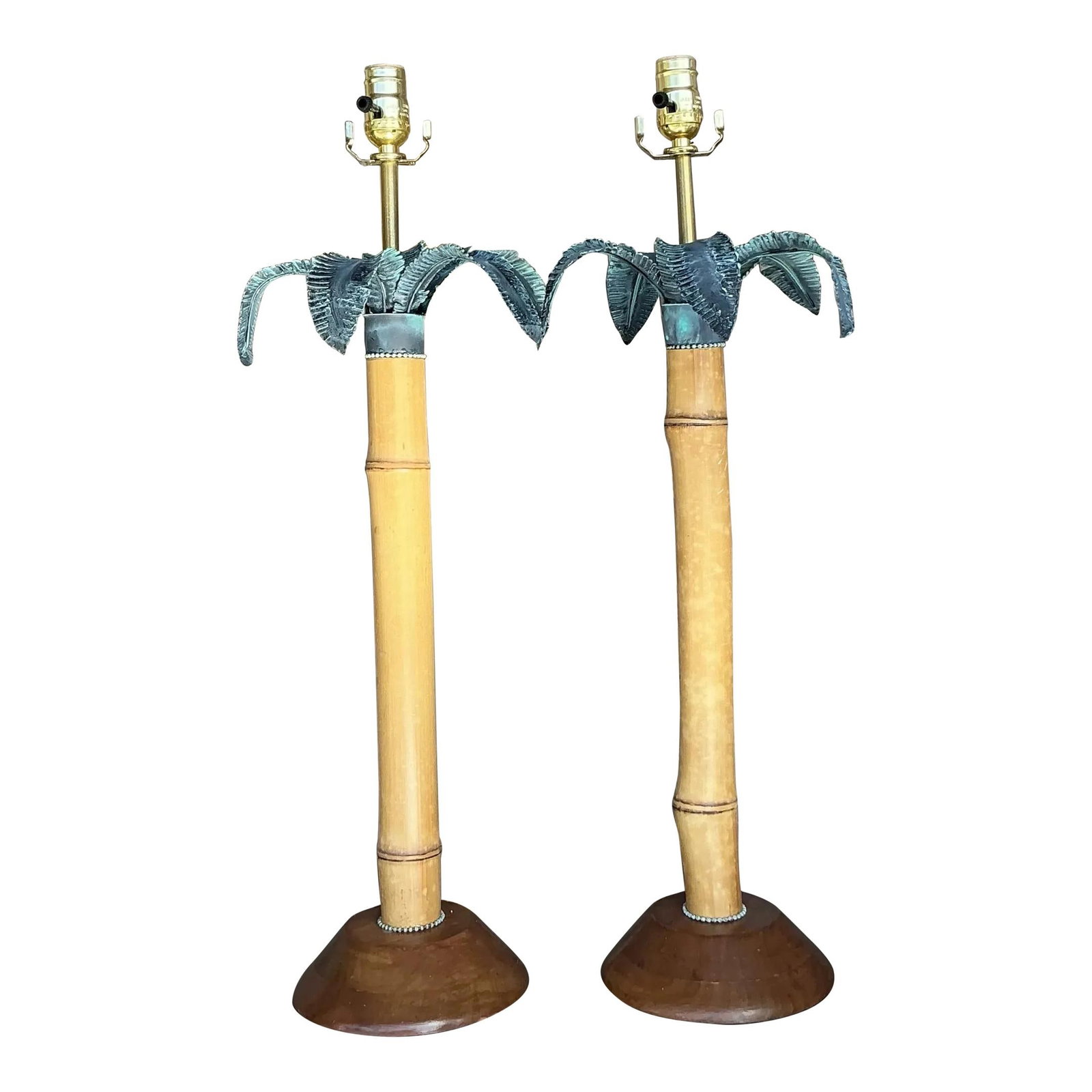 Pair of Vintage Coastal Verdigris Palm Lamps 27.5 Inches Tall: Pair of Vintage Coastal Verdigris Palm Lamps 27.5 Inches Tall Enhance your home decor with this exquisite pair of vintage coastal verdigris palm lamps. Featuring a stunning palm motif, these lamps emb