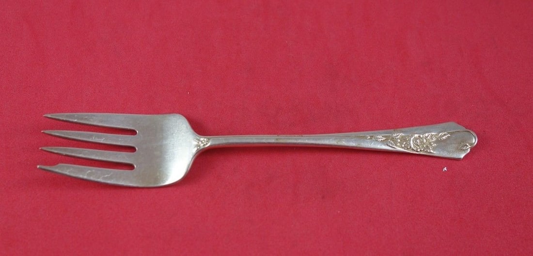 Frank Whiting Silver Song Sterling Salad Fork 6 1/4": Frank Whiting Silver Song Sterling Salad Fork 6 1/4" Sterling silver salad fork from the Silver Song pattern by Frank Whiting. This flatware piece dates to the post-1940 period and was made in the Uni