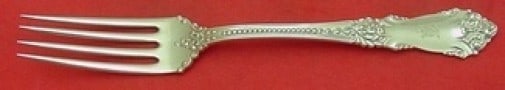 Reed & Barton La Marquise Sterling Silver 8" Dinner Fork: Reed & Barton La Marquise Sterling Silver 8" Dinner Fork Introducing the exquisite La Marquise dinner fork by Reed & Barton, crafted from high-quality sterling silver. This elegant 8" fork features th