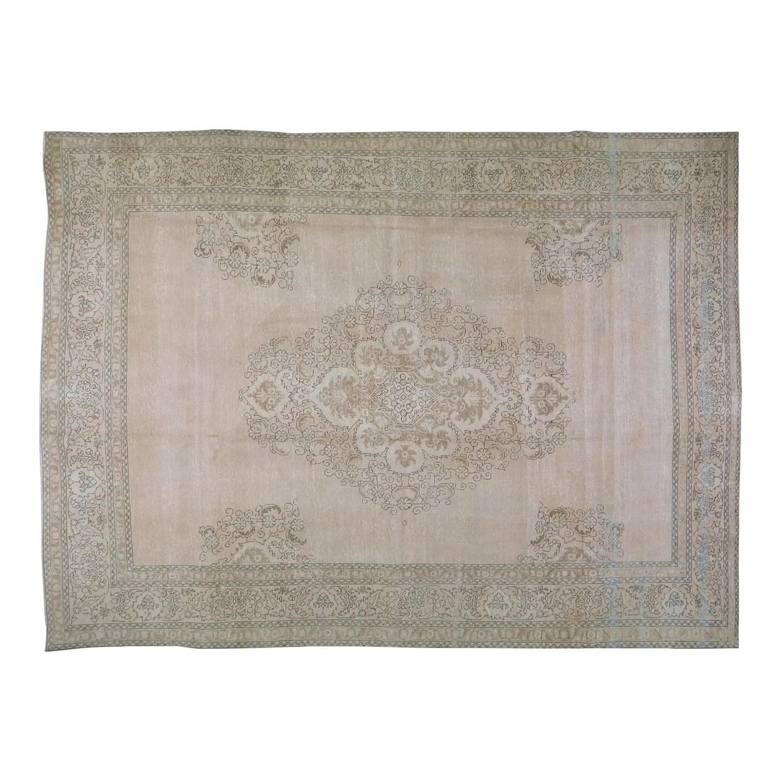 Hand Knotted Wool Area Rug in Tan 9'8 x 13'2 Vintage: Hand Knotted Wool Area Rug in Tan 9'8 x 13'2 Vintage This vintage hand-knotted wool rug showcases exceptional craftsmanship, blending traditional techniques with a contemporary design sensibility. The