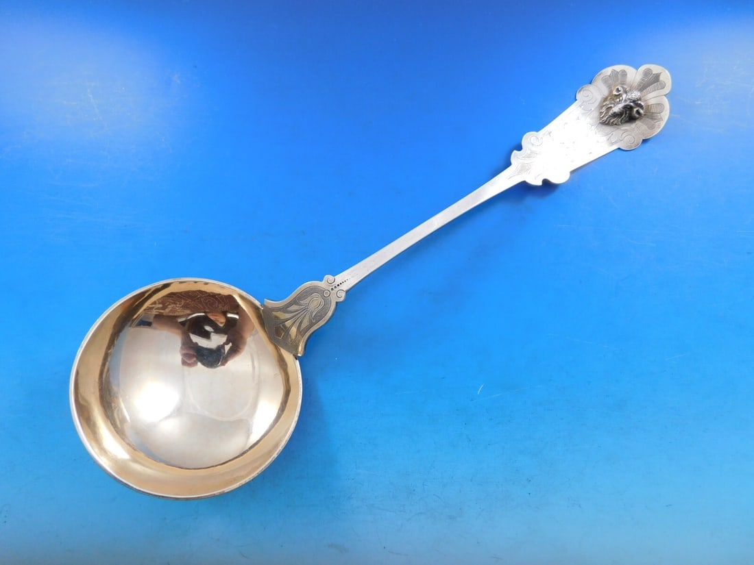 Schohay Ludwig Ram Coin Silver Oyster Ladle 11 1/4 Gold Washed: Schohay Ludwig Ram Coin Silver Oyster Ladle 11 1/4 Gold Washed This exquisite 3-dimensional figural oyster ladle, crafted by Schohay & Ludwig, features a stunning Ram pattern that exemplifies the arti