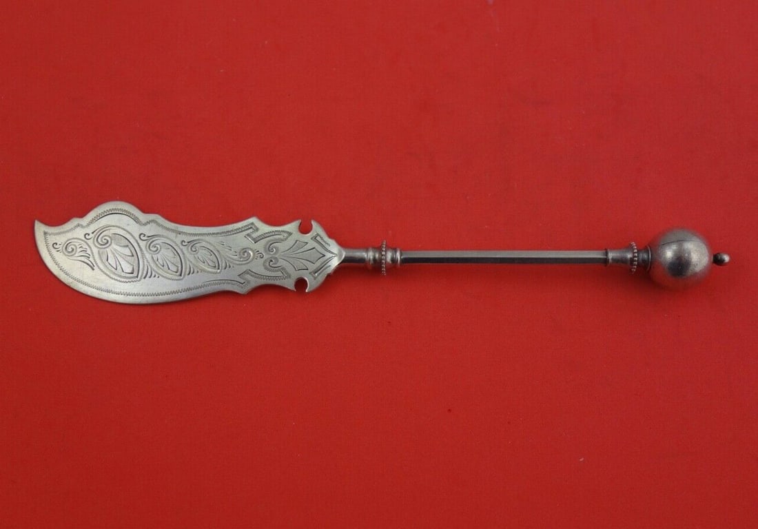 George Sharp Ball End Sterling Silver Master Butter Knife 7 3/4": George Sharp Ball End Sterling Silver Master Butter Knife 7 3/4" This exquisite Master Butter Knife features a flat handle designed in the classic Ball End pattern by George Sharp. Crafted from high-q