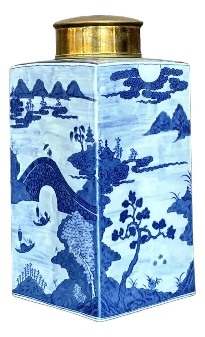 Vintage Blue and White Asian Porcelain Ginger Jar with Brass Cap: Vintage Blue and White Asian Porcelain Ginger Jar with Brass Cap Enhance your decor with this exquisite vintage blue and white Asian ginger jar, showcasing a traditional hand-painted landscape design 