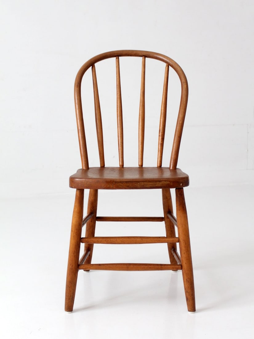 Windsor hoop back wood chair with spindles (1 of 11)
