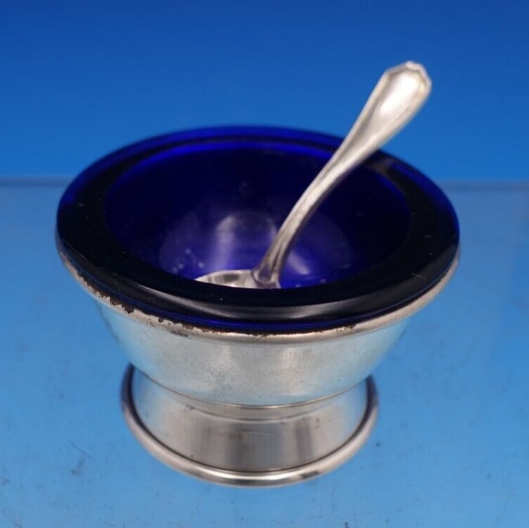 Reed and Barton Hepplewhite Sterling Silver Salt Dip with Cobalt Spoon (1 of 9)