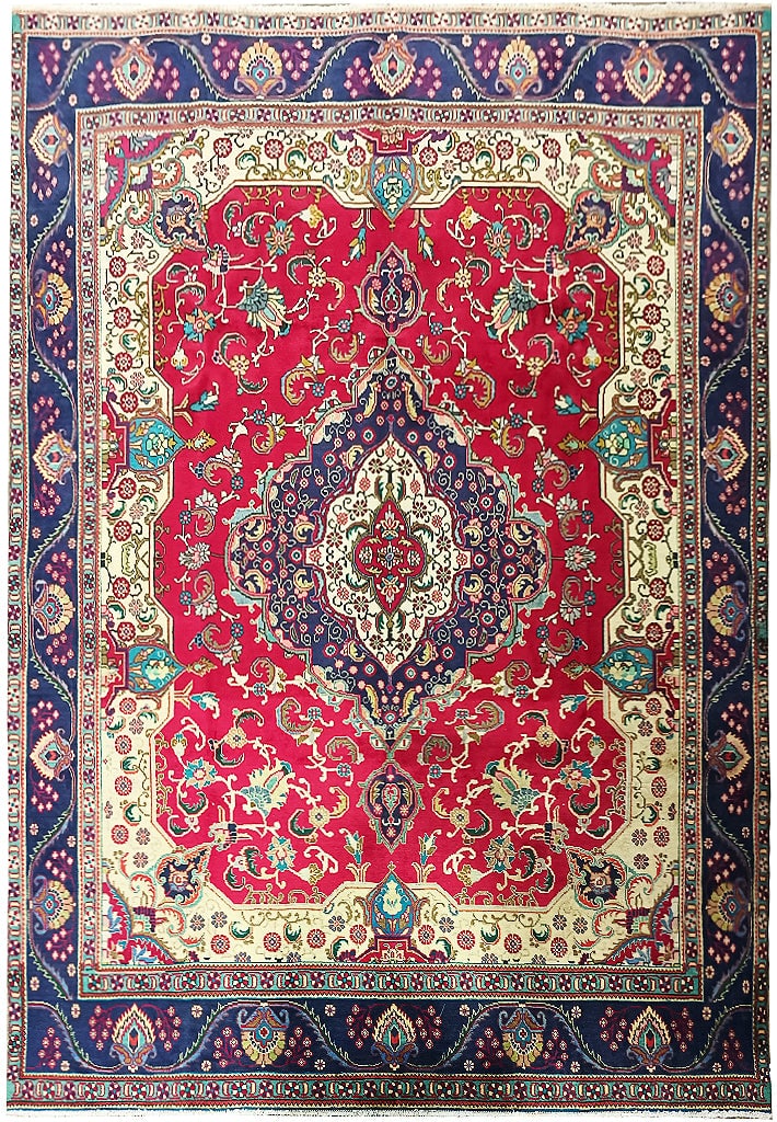 9.5 x 12.9 Persian Semi-Antique Tabriz Wool Rug: 9.5 x 12.9 Persian Semi-Antique Tabriz Wool Rug Free continental US Shipping Enhance your living space with this exquisite 9.5 x 12.9 Persian Semi-Antique Tabriz Rug, crafted from high-quality wool. T