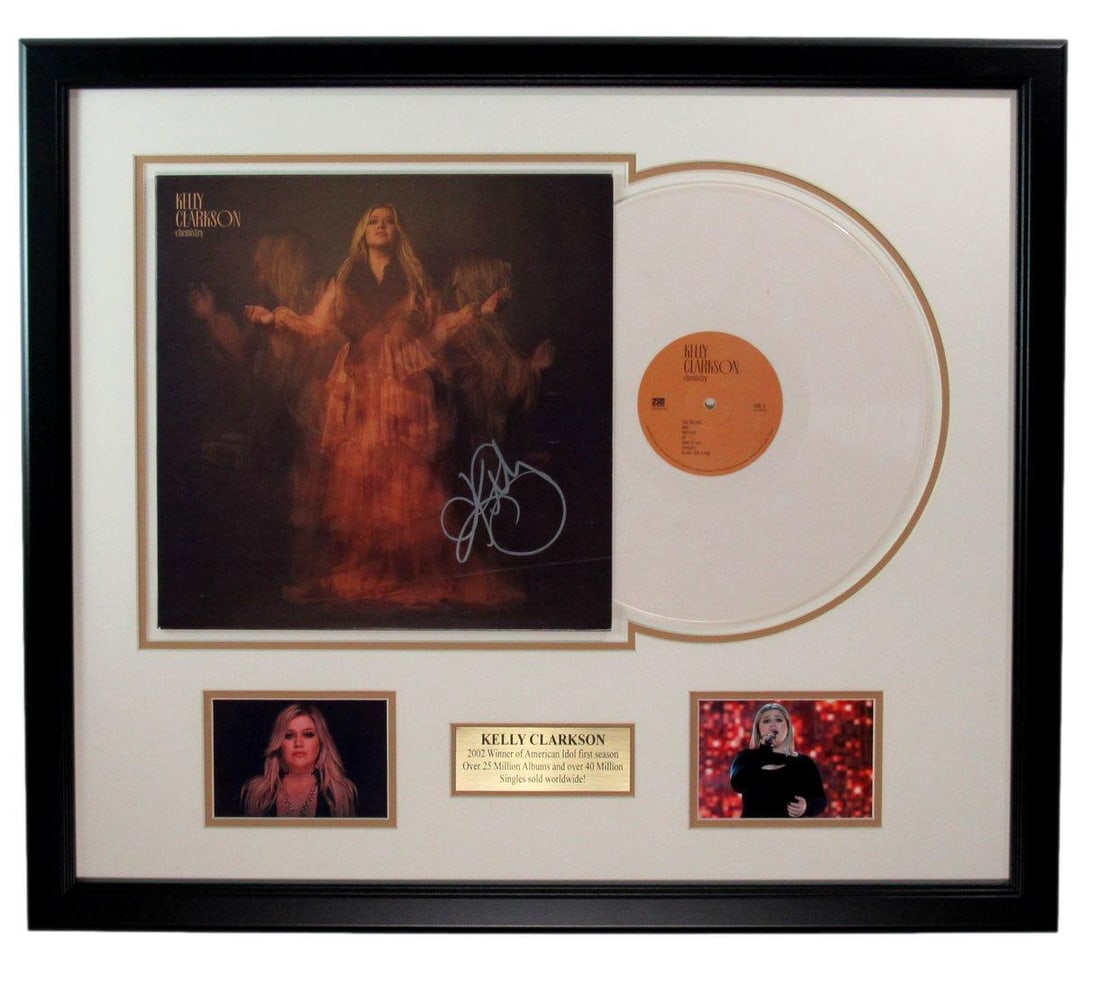 Framed Kelly Clarkson Chemistry Signed Album Display with 2 Photos JSA 188981 (1 of 4)