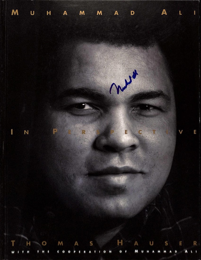 Beckett LOA Muhammad Ali Signed In Perspective Book Auto 10 (1 of 1)