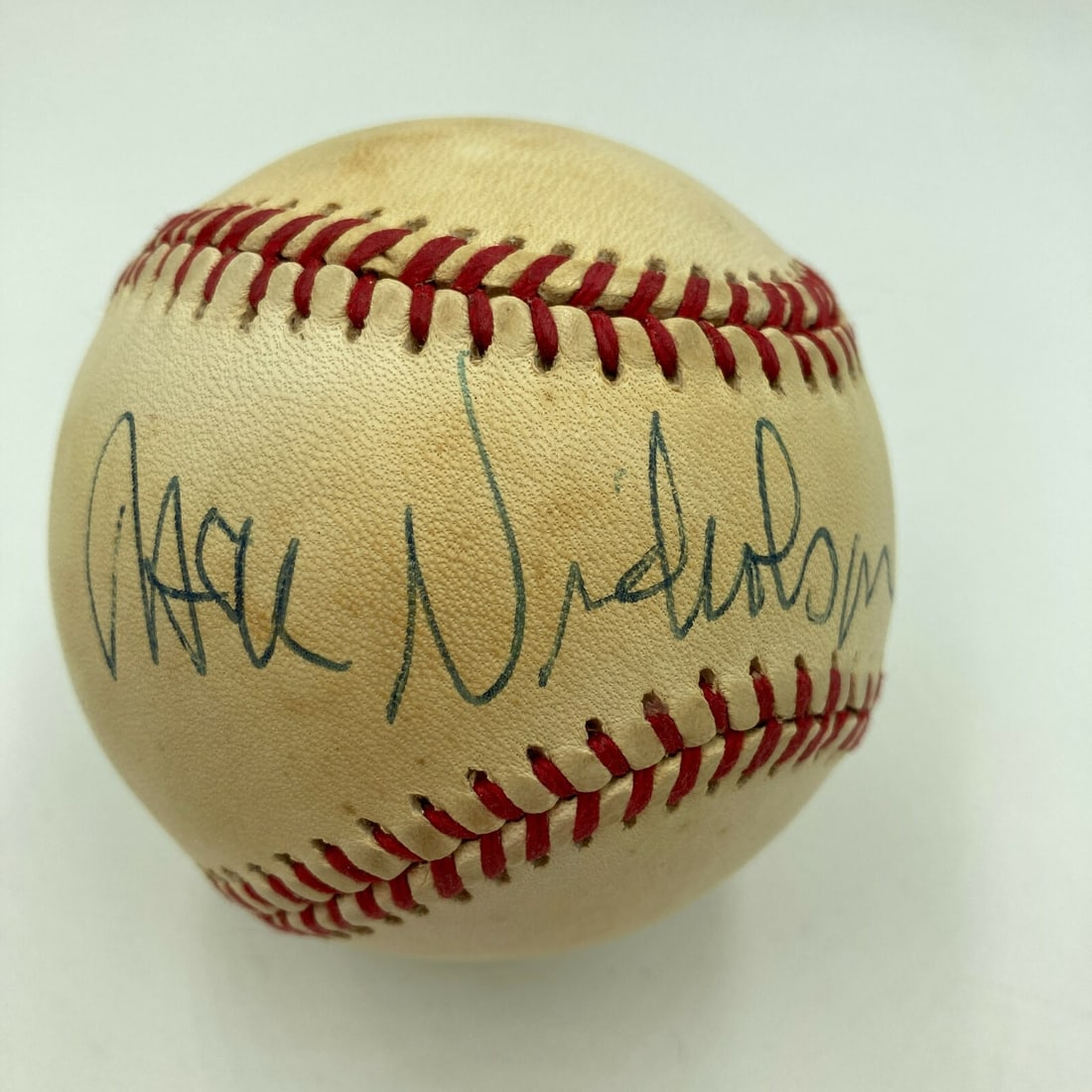 Jack Nicholson Signed American League Baseball PSA/DNA COA: Jack Nicholson Signed American League Baseball PSA/DNA COA This is an Official American League Baseball signed by the iconic actor Jack Nicholson, complete with a PSA/DNA Certificate of Authenticity (