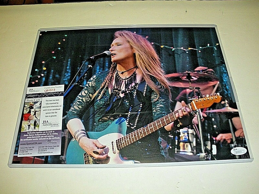 Meryl Streep JSA COA Signed 11x14 Color Photo Ricki and the Flash: Meryl Streep JSA COA Signed 11x14 Color Photo Ricki and the Flash This is a pre-owned 11x14 color photograph featuring Meryl Streep from the film "Ricki and the Flash." The photo is signed and comes w