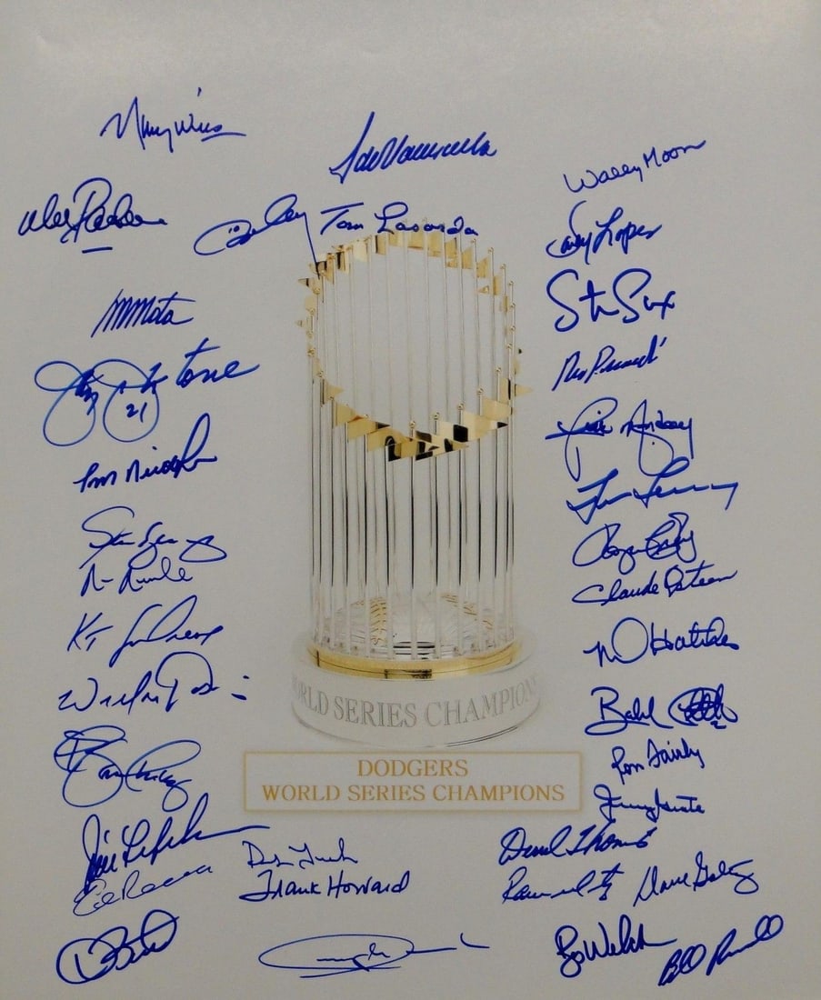 Los Angeles Dodgers 16x20 Photo Signed by Valenzuela Lasorda & Legends Authenticated: Los Angeles Dodgers 16x20 Photo Signed by Valenzuela Lasorda & Legends Authenticated Celebrate the legacy of the Los Angeles Dodgers with this original 16x20 team-signed photograph featuring iconic pl
