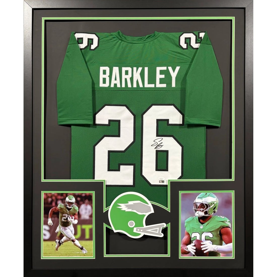 Autographed Saquon Barkley Eagles framed jersey Beckett authenticated: Autographed Saquon Barkley Eagles framed jersey Beckett authenticated This is a framed jersey autographed by Saquon Barkley and authenticated by Beckett. The display features detailed framing and the 