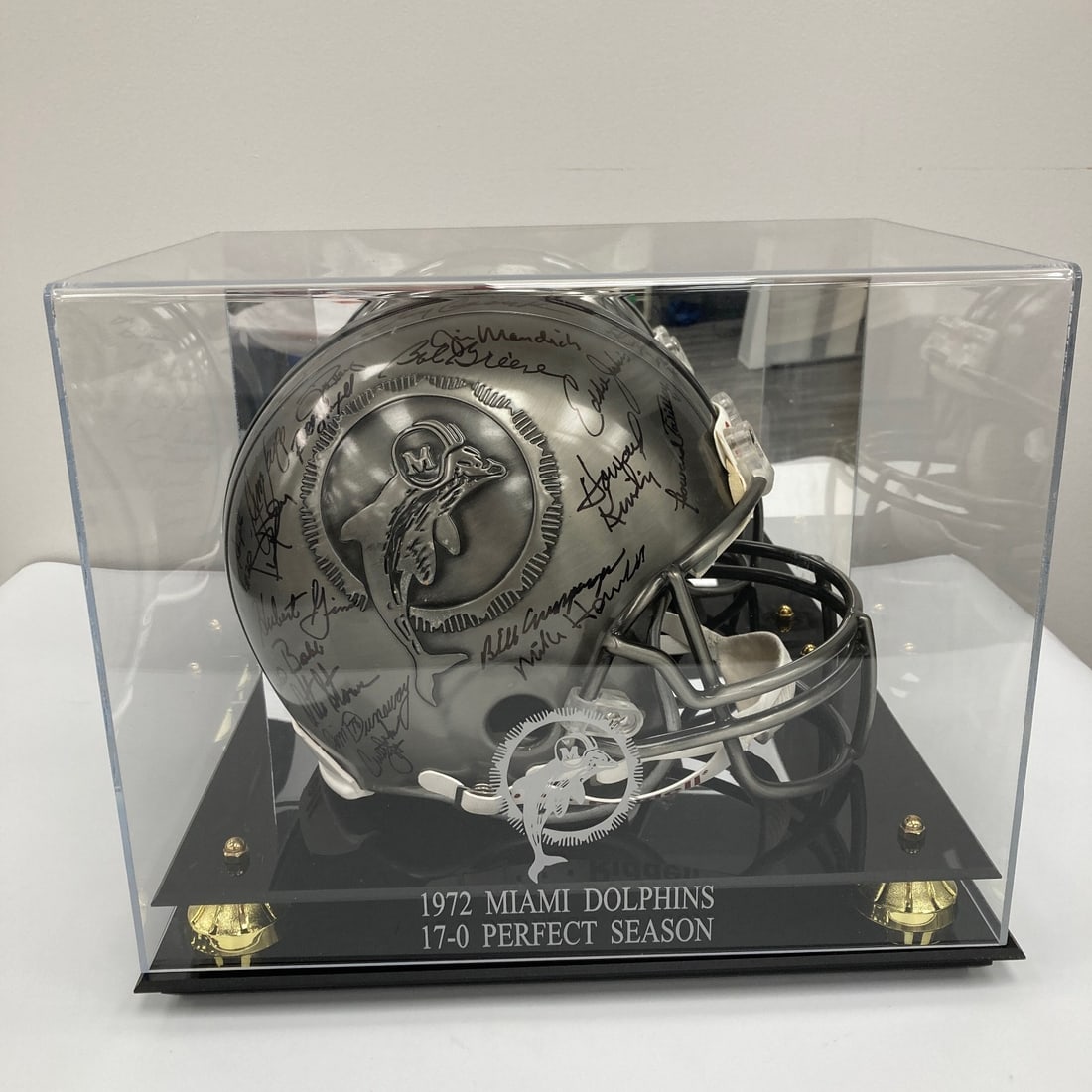 Miami Dolphins 1972 Super Bowl Champs Pewter Riddell Helmet JSA 44 Signatures (1 of 18)