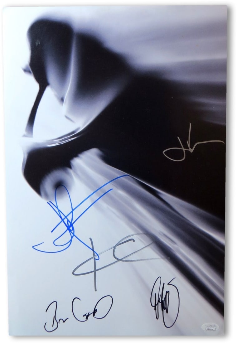 Star Trek Cast Signed 12X18 Photo J.J. Abrams John Cho JSA Authenticated: Star Trek Cast Signed 12X18 Photo J.J. Abrams John Cho JSA Authenticated This original 12x18 photograph features signatures from key members of the Star Trek cast, including J.J. Abrams, John Cho, Bru