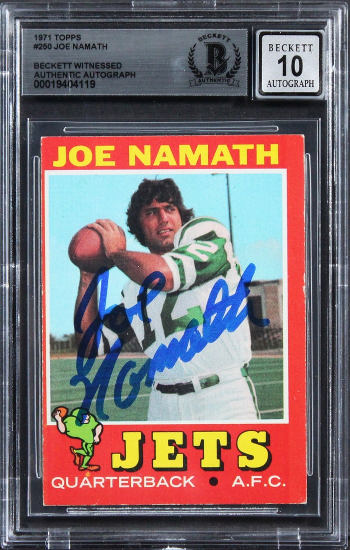 Joe Namath Signed 1971 Topps Card #250 Auto 10 Beckett Authenticated Slab: Joe Namath Signed 1971 Topps Card #250 Auto 10 Beckett Authenticated Slab This is an original 1971 Topps #250 football card that has been personally signed by Joe Namath of the New York Jets. The card