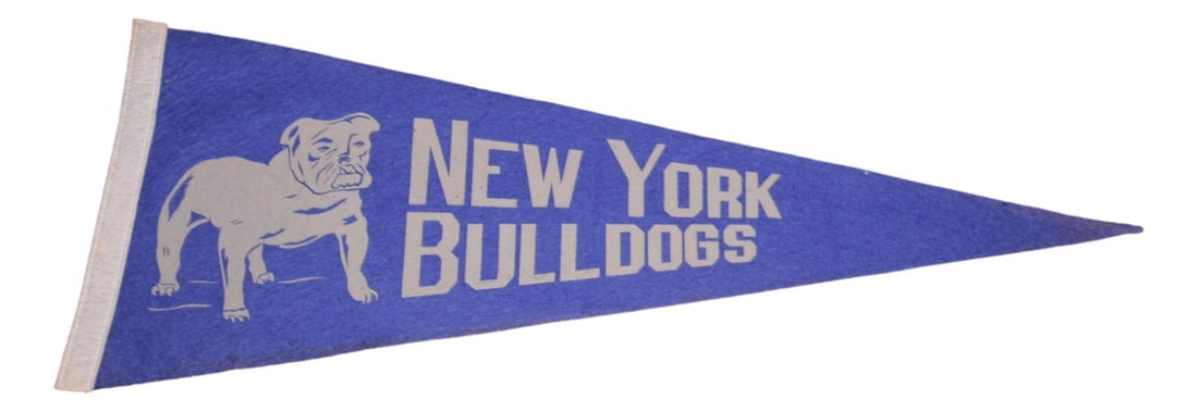 Rare 1949 AAFC New York Bulldogs 29 Inch Vintage Pennant: Rare 1949 AAFC New York Bulldogs 29 Inch Vintage Pennant This rare vintage 1949 AAFC New York Bulldogs pennant is a must-have for collectors and football enthusiasts alike. Officially licensed by the 